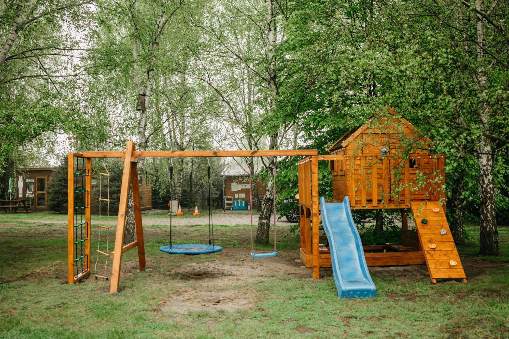 Camping Family Bronowice  Ngoại thất bức ảnh