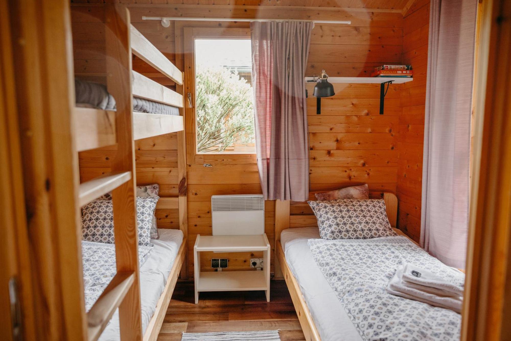 Camping Family Bronowice  Ngoại thất bức ảnh